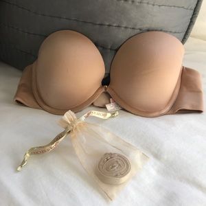 Victoria’s Secret Very Sexy Strapless Bra